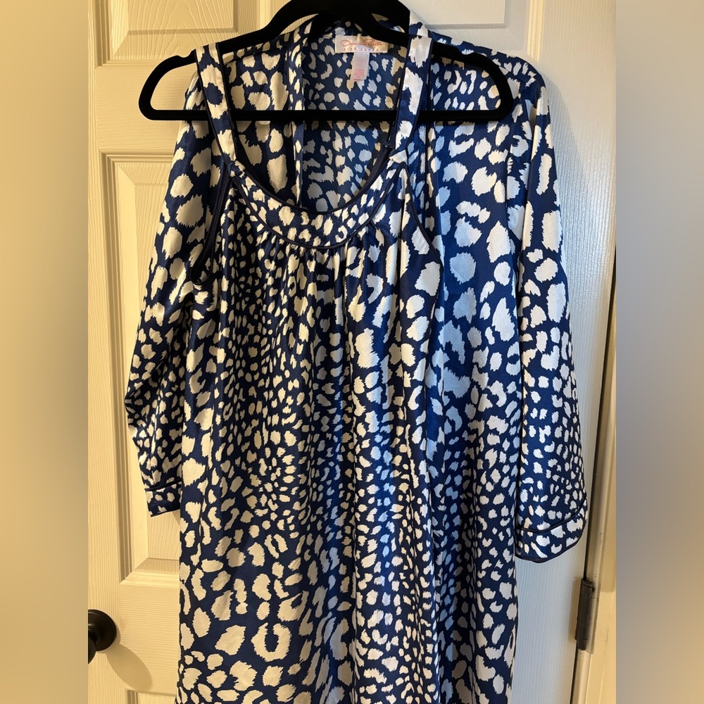 Oscar de la Renta Blue and White Patterned Sleep Dress